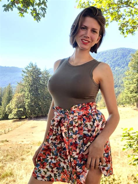 beautiful milf Search